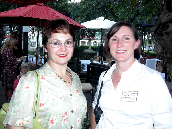 Sara Finkelstein of the Signature Advisory Group, left, with Diana Hileman, an attorney with Rutherford Mulhall PA.
