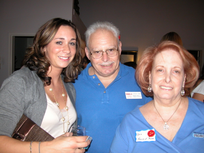 Danielle A. Mullen of National City soon to be PNC Bank, left, with Gordon Cohen of Advocates on call and Iris Kapustein of House of Promos. 