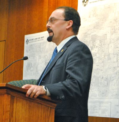 Vincent Nolan, Delray Beach's new economic development director, addresses city commissioners 